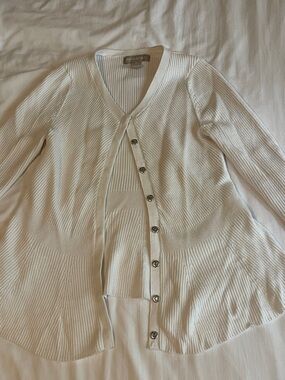 Banana Republic Cream Ribbed V-Neck Button Cardigan